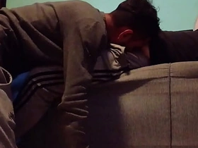 Atención especial a macho peludo. Mamada deliciosa. gay porn suit japan