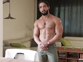 Zack Lemec’s Naked Waiter Interview - Maskurbate gay porn asian hot