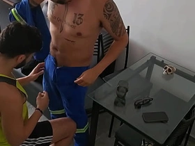 TECNICO VEIO OLHAR MINHA INTERNET E ME SOCOU O CABO. detached porn japan meeting