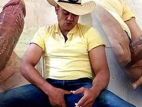 YURI GAÚCHO - AGROBOY SUPER DOTADO ESGUICHANDO PORRA DA PICA GROSSA - URSO BRASILEIRO GOZANDO FORTE hot japanese porn gay