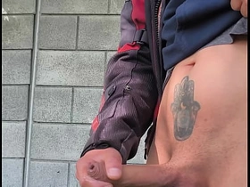 Se me pone muy dura de saber que me están viendo desde lejos como me masturbo hot porn indian gay