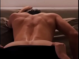 Después de la despedida de solteros el novio me folla a pelo y termina en mi culo gay hot indian porn