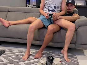 Enseñándole a jugar a mi ahijado porn careless malaysia