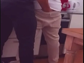 El plomero me folla por propina extra arregla mi tubería y la cañeria de mi culo hot delighted porn.