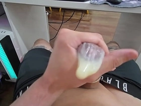 GOZANDO DENTRO DA CAMISINHA porn gay cute korean