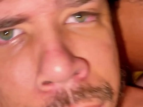 TWINK GRITANDO DE TESÃO SENDO FODIDO POR DOIS MACHOS. chinese military gay porn