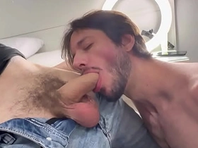 Arregaçando gostoso do vizinho do meu parceiro japan gay porn onlyfans