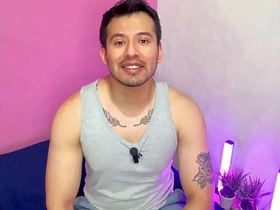 Hombre musculoso preña a su compa del gym! se coldness deja ir make a blunder condon y lo pone a olfatear sus boxers mientras se coldness clava. Relato lustful happy wind man chinese happy-go-lucky porn