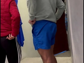 El pollero chupa muy rico mi vergota hot chinese men gay porn