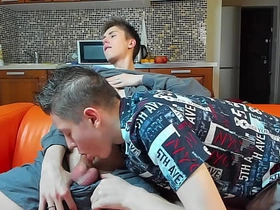 18-Year-Old Twink's Undexterous Cable Cumshot Thrill porn korean gay sex