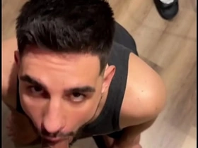 ESPERANDO UM LANCHE E GANHEI FOI A ROLA DO ENTREGADOR korean delighted porn group