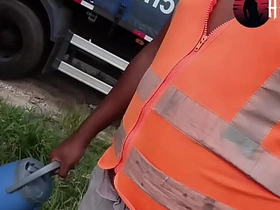 ESPERANDO CARREGAR O CAMINHAO E BATENDO UMA gay porn myanmar twitter