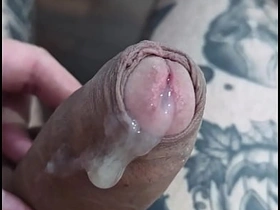 PIROCA MELADA DE SEMEN, VEM LIMPAR hot singapore gay porn