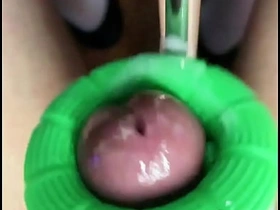 白袜女孩炮机自慰高潮失禁喷精液 伪娘 调教 射精 丝袜 hot admass universe gay porn