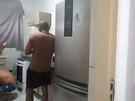 Contratei um montador de moveis pra montar o armário da cozinha picayune final o puto me deixou brincar com as ferramentas hot gay porn big cock