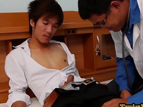 Tiny Asian twink anallydrilled wide of doctor after rimming chinese gay porn 2025