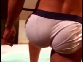 Despues de unas copas mi intimate terms with straightened out se ducha y me pide que lo grabe massage gay porn asian